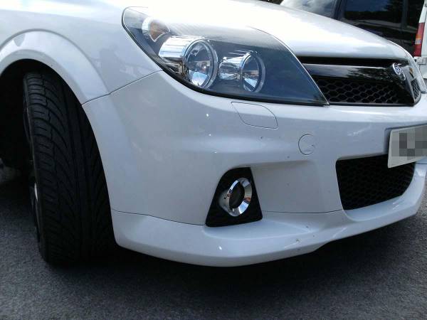 Single panel repair and respray on a Vauxhall Astra, colour-matched and finished in our low-bake oven.