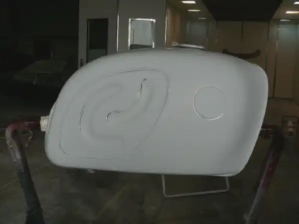 A button showing an image of /images/galleries/top/skyline/skyline black bmw tank 012.JPG to open a gallery.